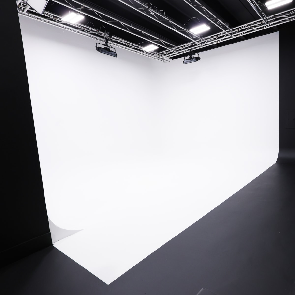 Film and Photo Studio in Hialeah Image in Hialeah, Hialeah, FL