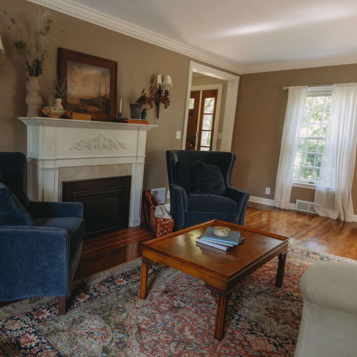Charming Farmhouse in the Forest in Excelsior Image in Chanhassen, Excelsior, MN