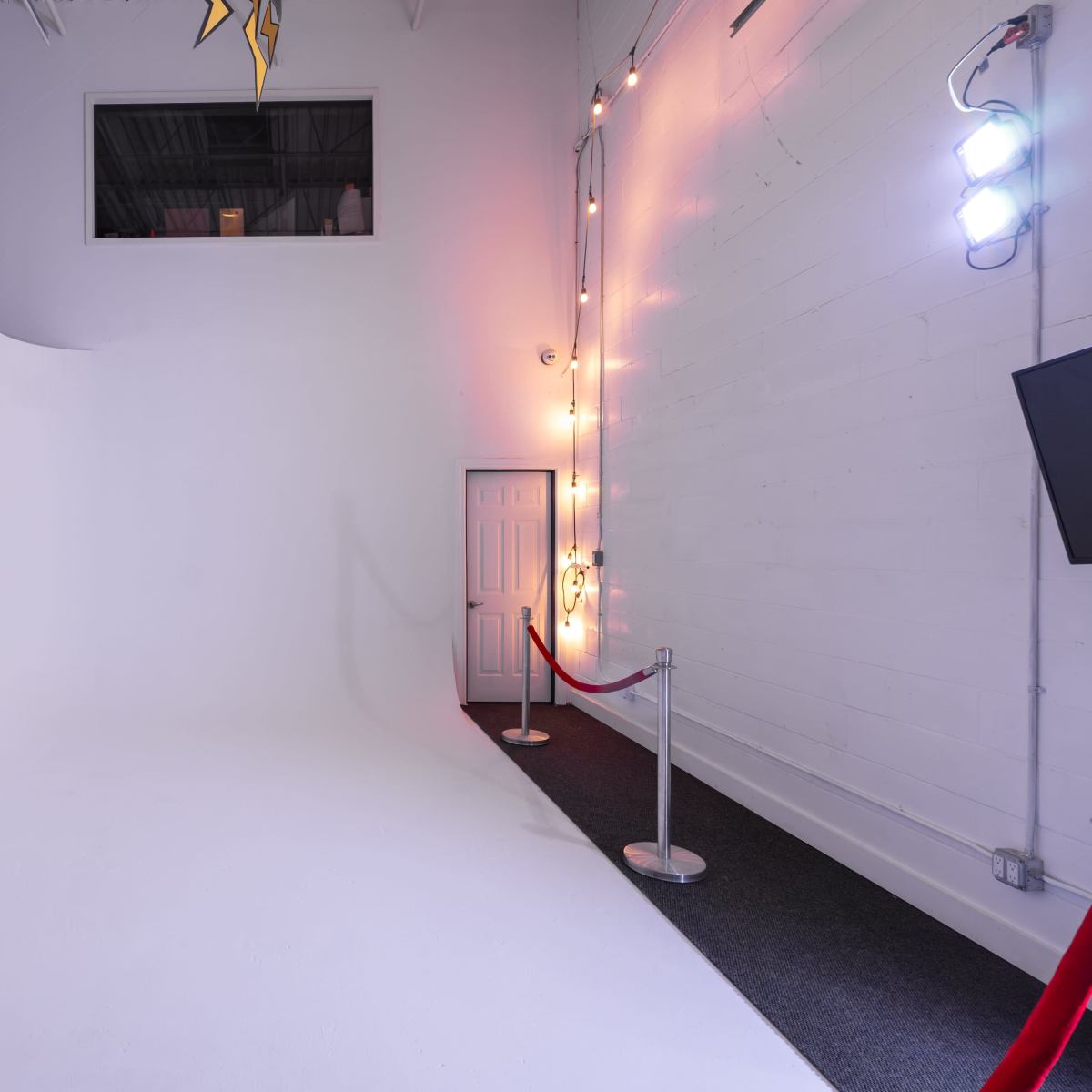 Urban Unit with Acoustically Treated Studio & Content Creation Facility in vaughan Image in Woodbridge, vaughan, ON