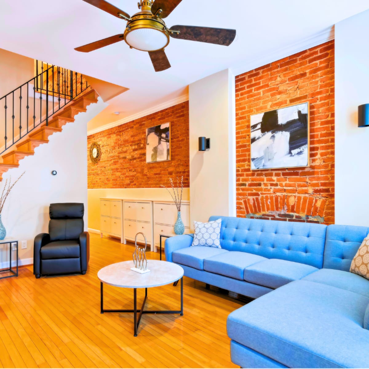 Federal Hill & Inner Harbor Lux Retreat: 3 Bedrooms in Baltimore Image in South Baltimore, Baltimore, MD