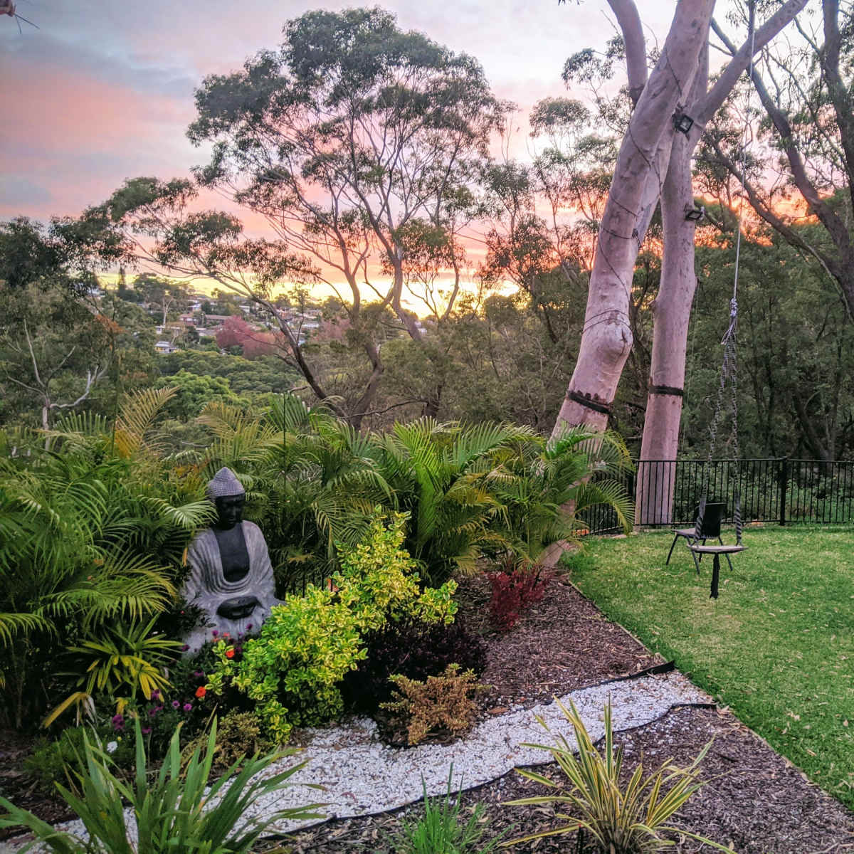 Tranquil Bush Retreat with Serene Garden Oasis at Nature's Edge in Engadine, Sydney Image in Engadine, Engadine, Sydney, NSW