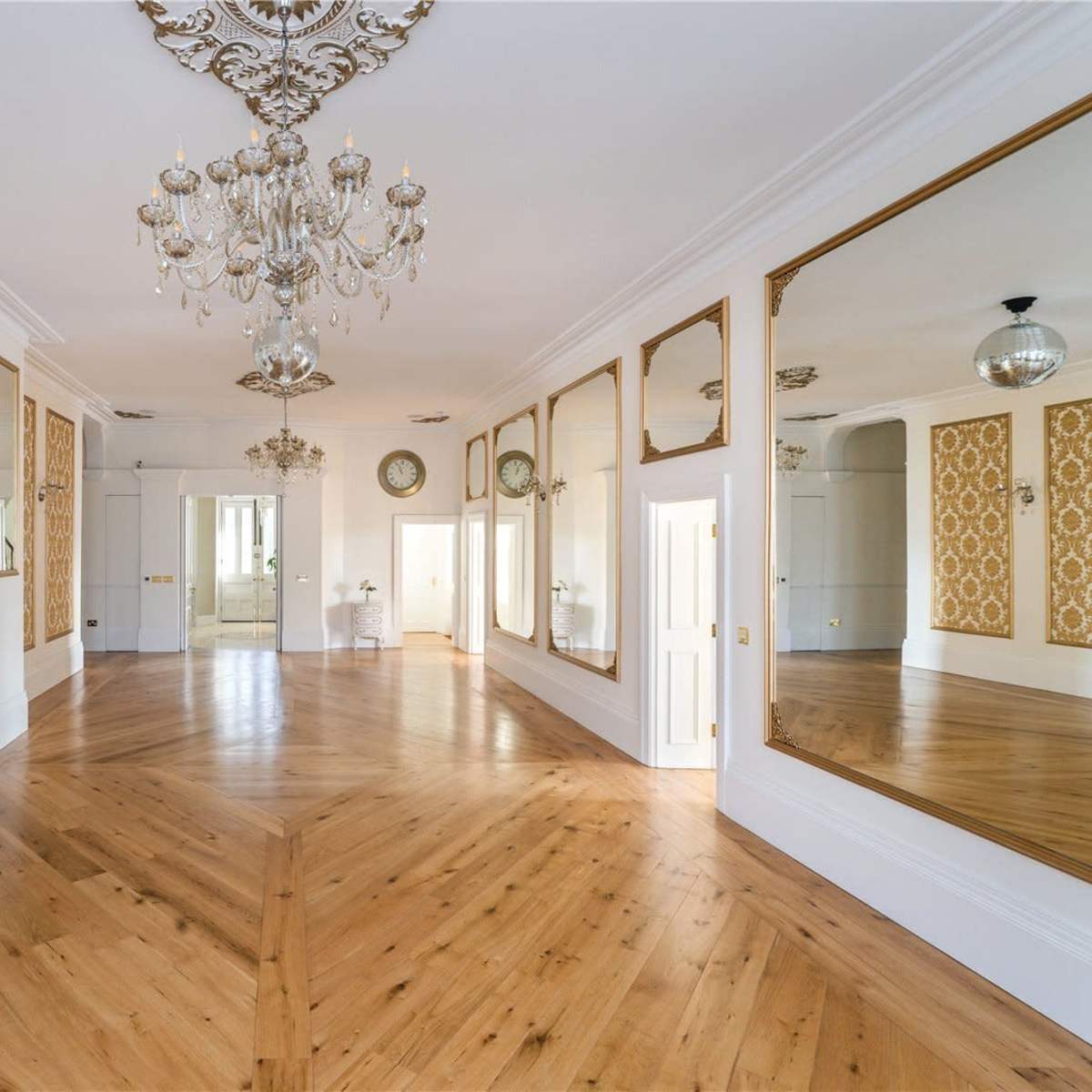 Country House in Crawley Down Image in Worth, Crawley Down, ENG