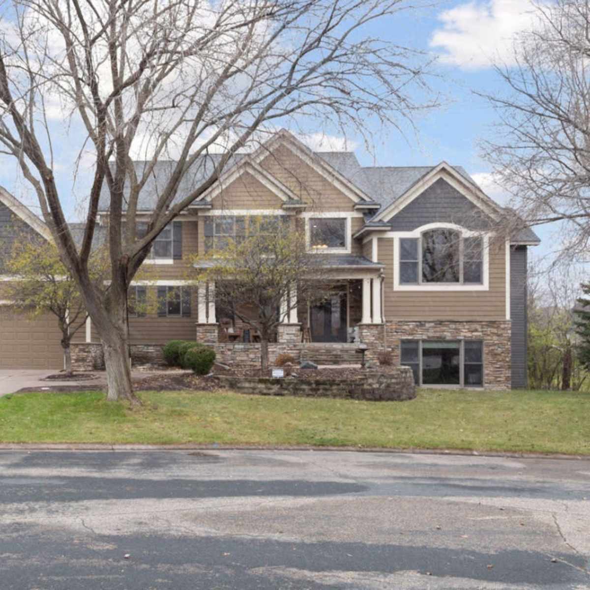 Serene 20 ft windows and ceiling house with a skywalk in Hugo Image in Lino Lakes, Hugo, MN