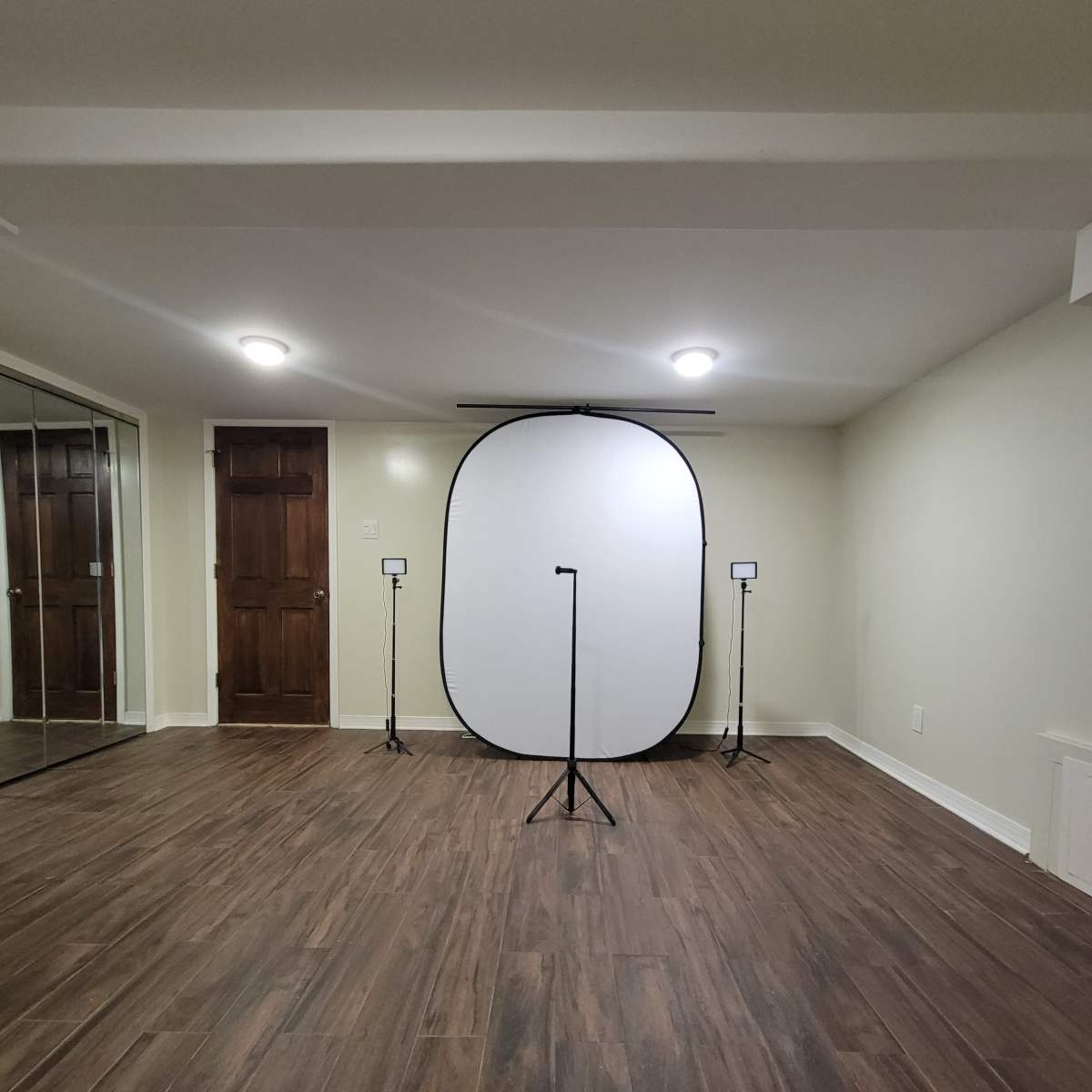 Arrange Today Photo Studio in Philadelphia Image in Northeast Philadelphia, Philadelphia, PA