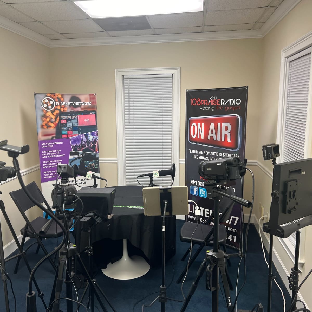 Near Perimeter Mall - Studio, Podcast, and Filming in Atlanta Image in Sandy Springs, Atlanta, GA