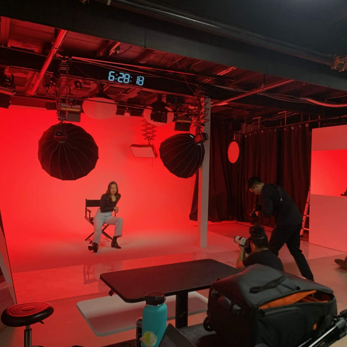 Boutique Photo/Video/Podcast Studio with Cyc Wall, fullerton, CA ...