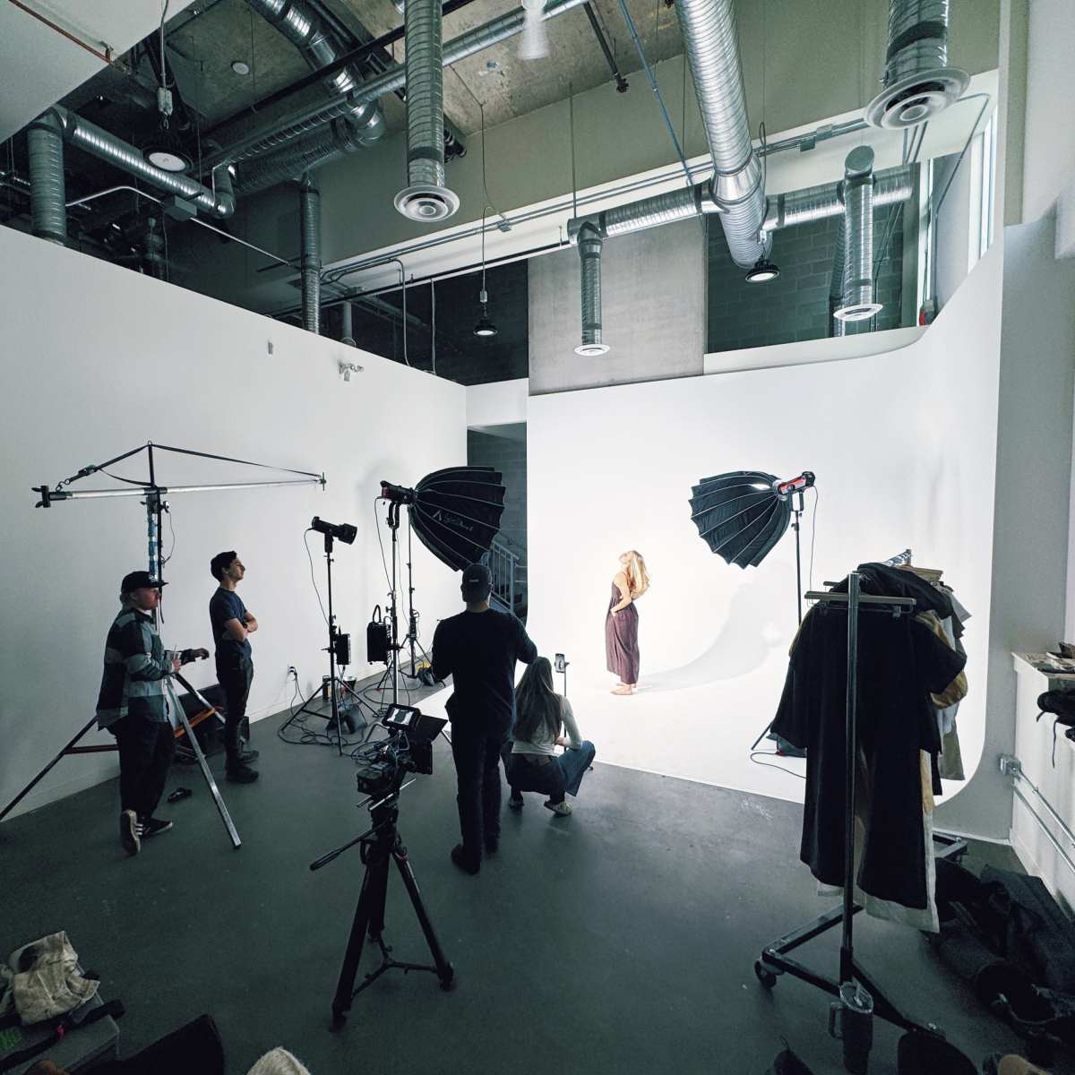 Big and Open, Stylish Industrial Studio in Vancouver Image in Central Vancouver, Vancouver, BC