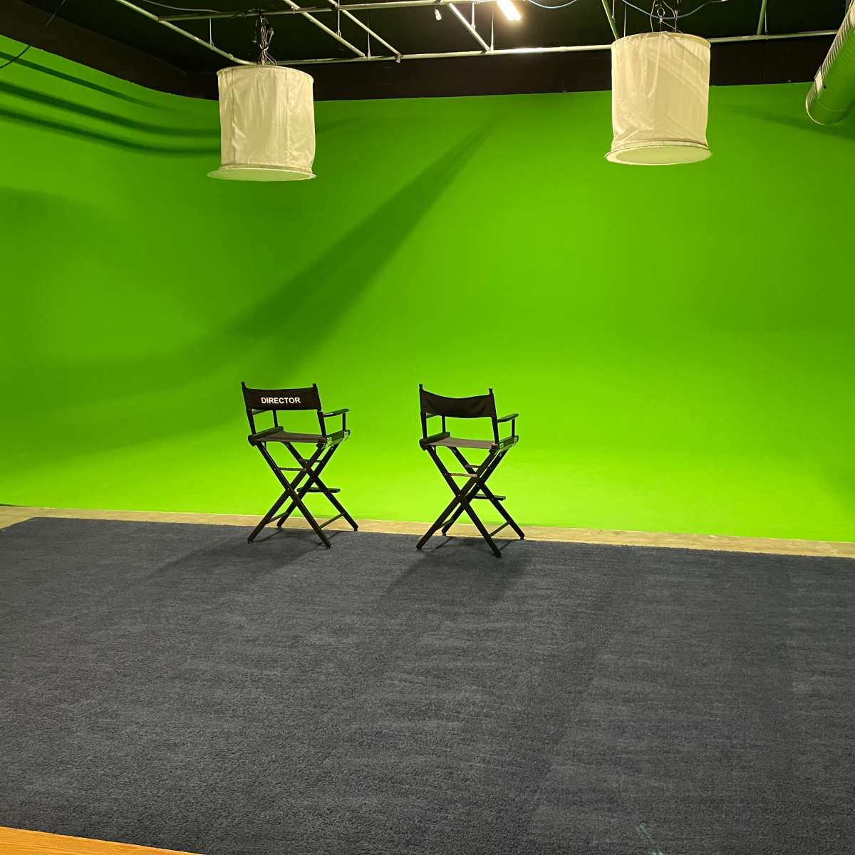4,000 sqft Professional Video Studio with Green Screen & Green Cycloramic Screen. in Phoenix Image in Camelback East Village, Phoenix, AZ