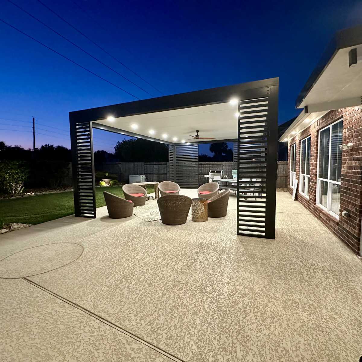 Beautiful Modern Backyard Patio in Missouri City Image in The Point At Riverstone, Missouri City, TX