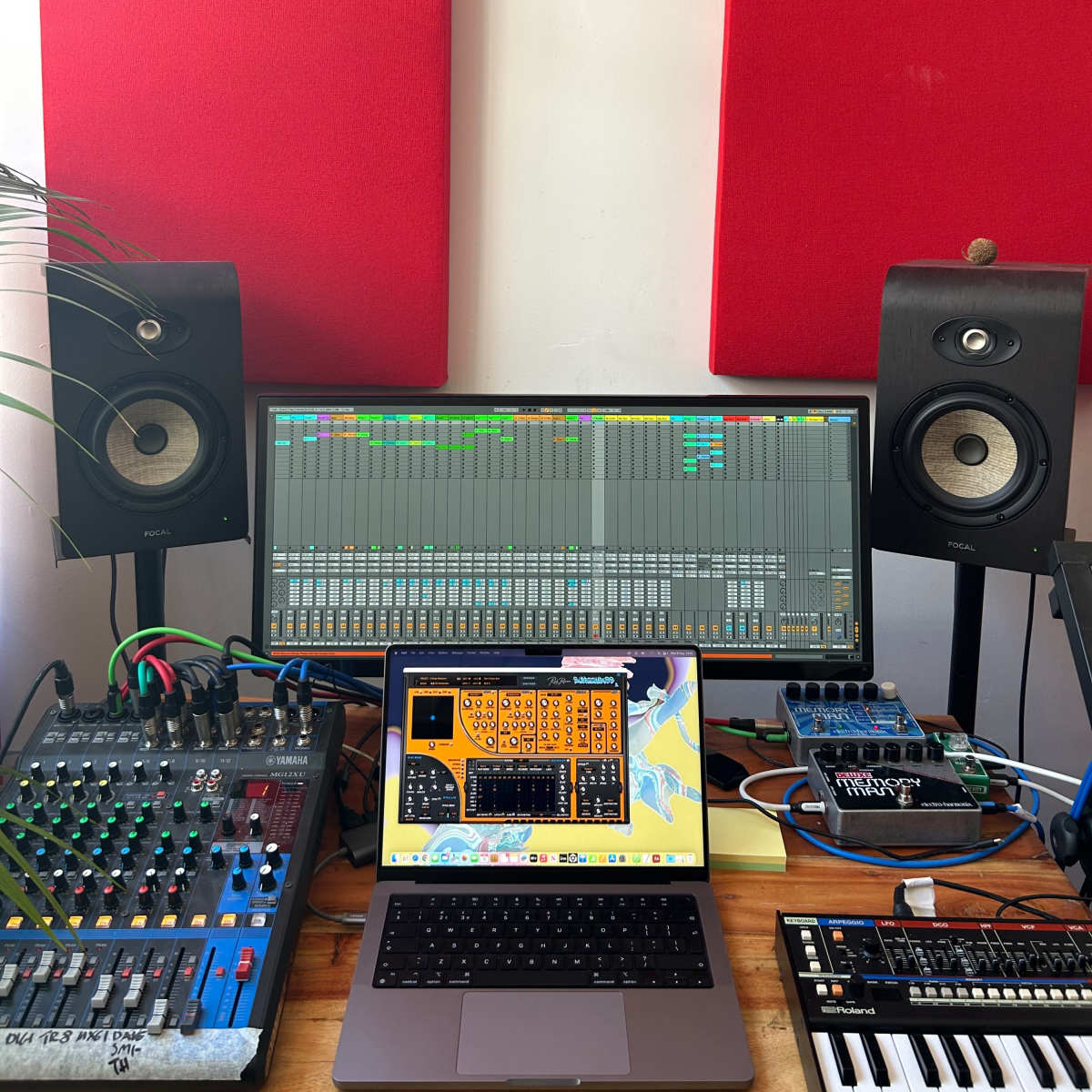 State of the art Music Production Studio with great light in the heart ...