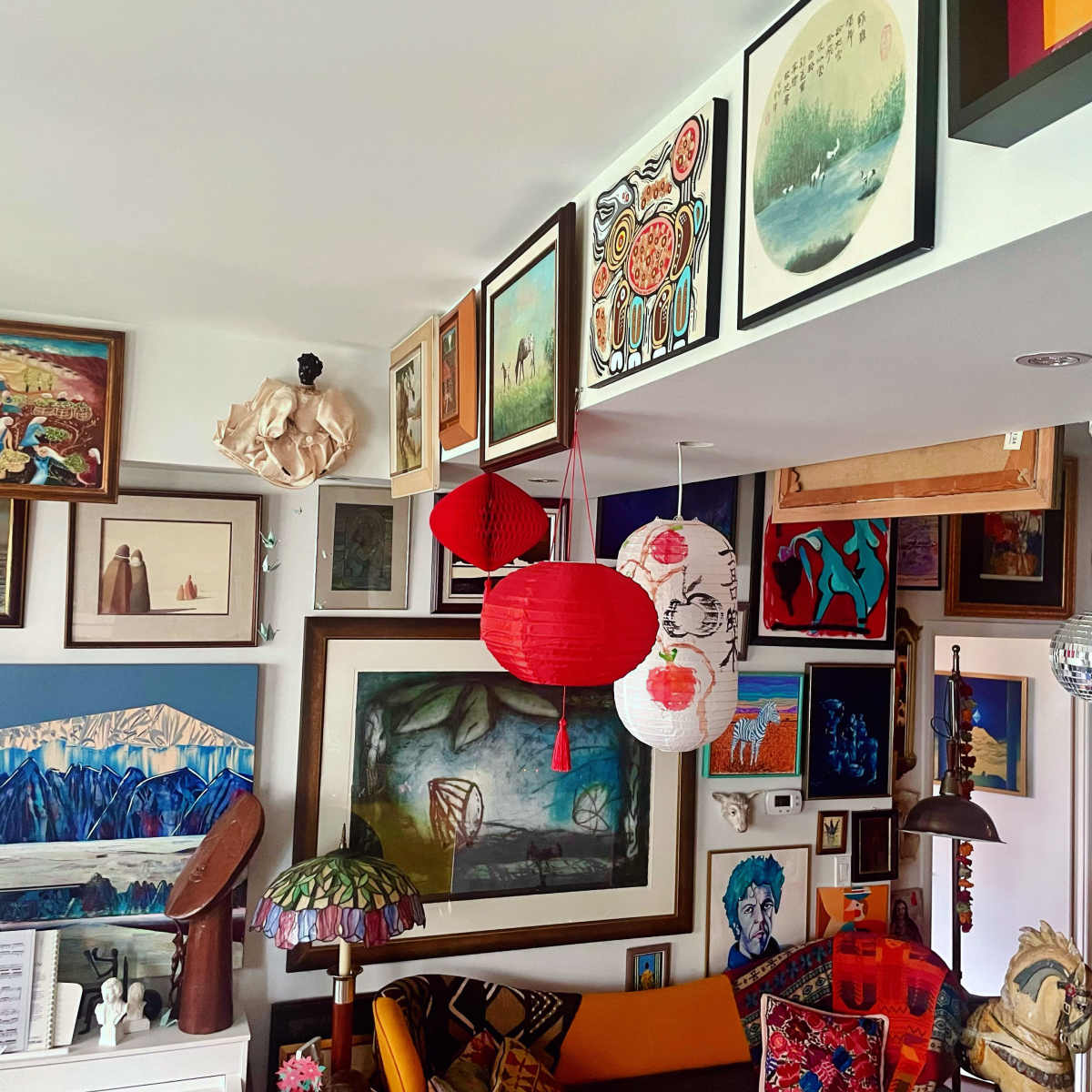 Art-Filled Urban Sanctuary in Historic Cabbagetown in Toronto Image in Downtown Toronto, Toronto, ON