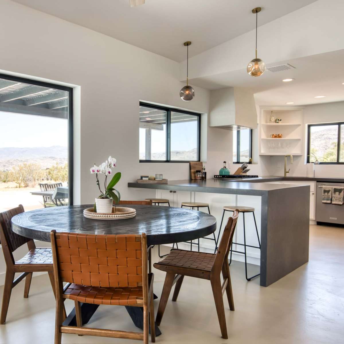 Desert Villa on 5 acres with pool and spa and mountain/desert views in Joshua tree Image in , Joshua tree, CA