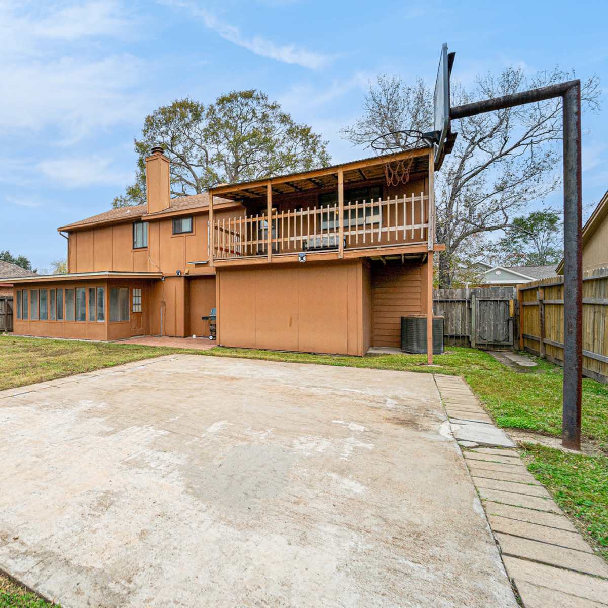 Spacious Urban Retreat – Cozy 3-Bedroom Home in Houston Image in Hunterwood, Houston, TX