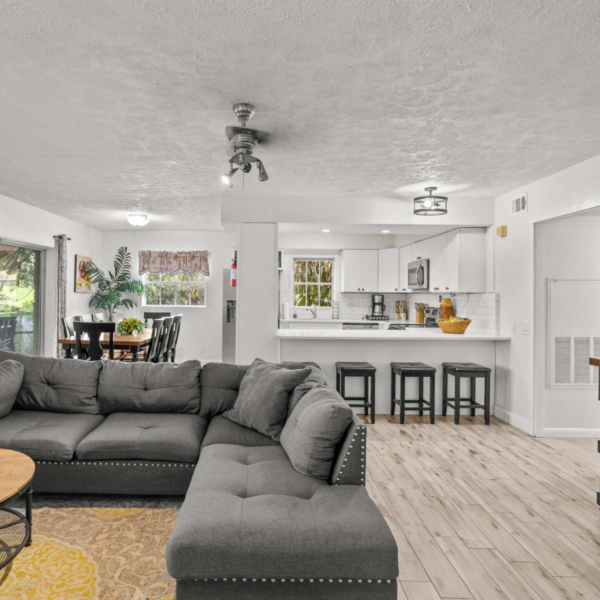Lakefront Main House in Orlando Image in , Orlando, FL
