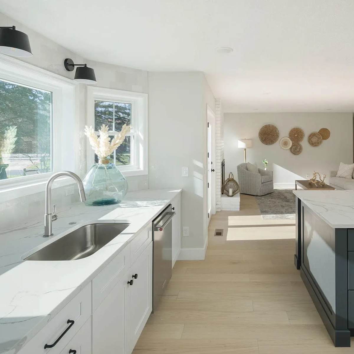 Spacious, open concept home in Minnetonka Image in Minnetonka, Minnetonka, MN