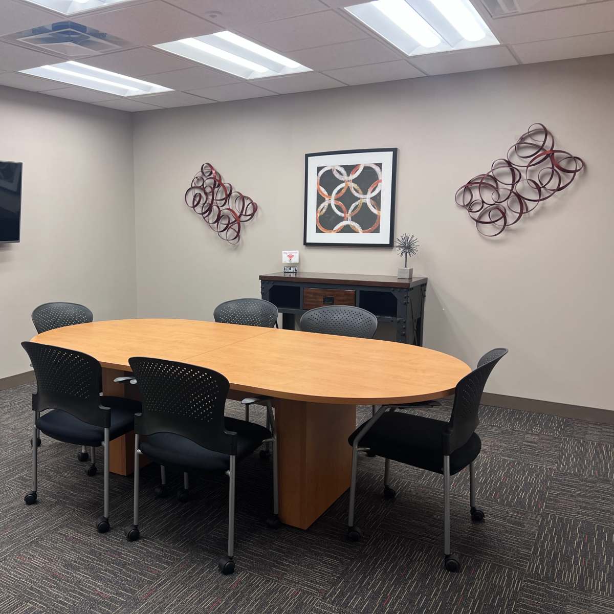 6 Person Conference Room in Woodbury - TV - Whiteboard in Woodbury Image in Woodbury, Woodbury, MN