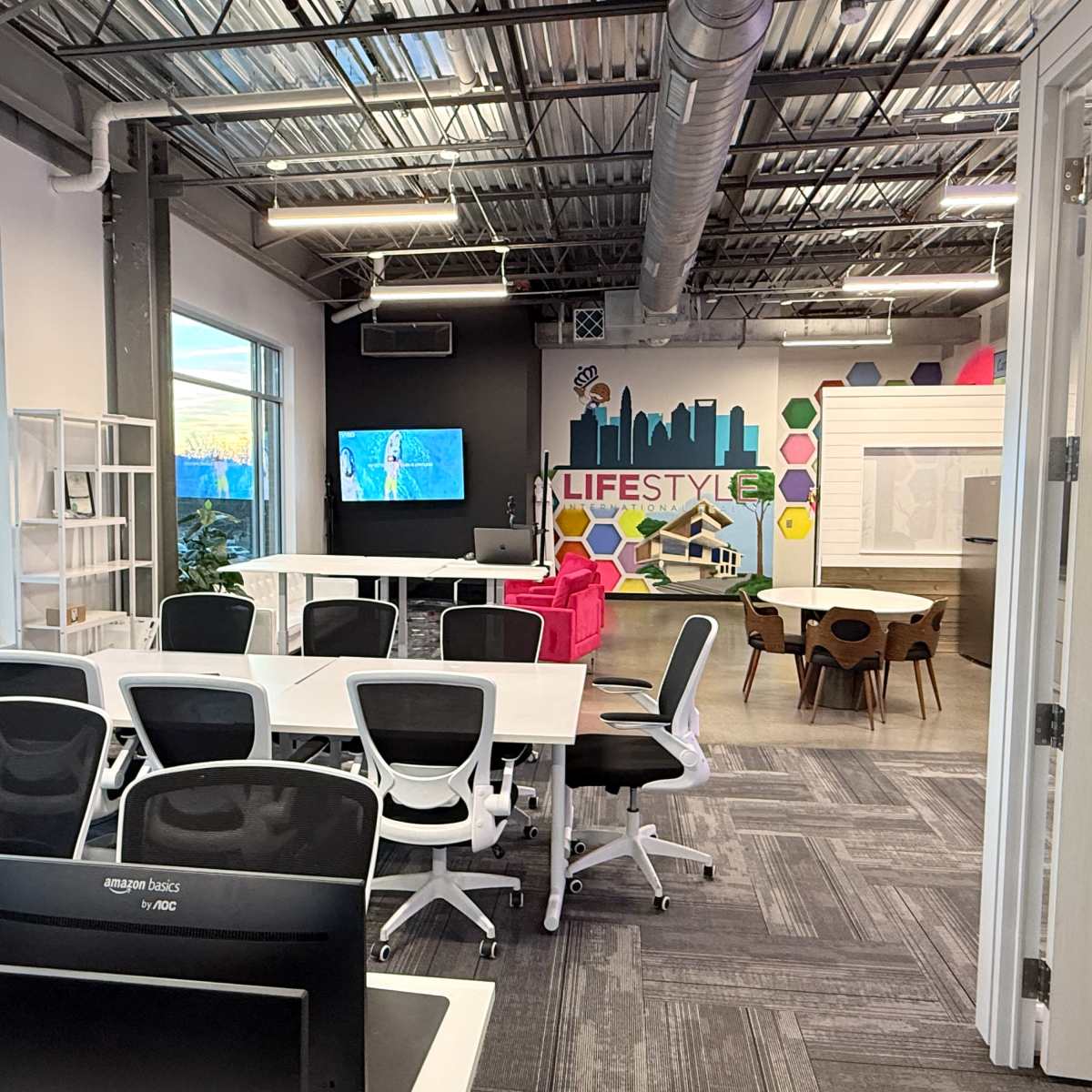 Modern, Spacious Co-Working Hub with Stunning Natural Light in Charlotte Image in Commonwealth, Charlotte, NC