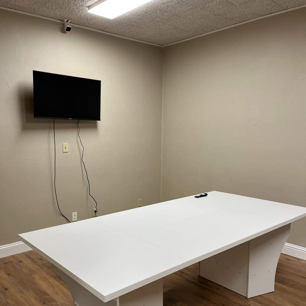 Conference / Meeting room, Visalia, CA OffSite Peerspace