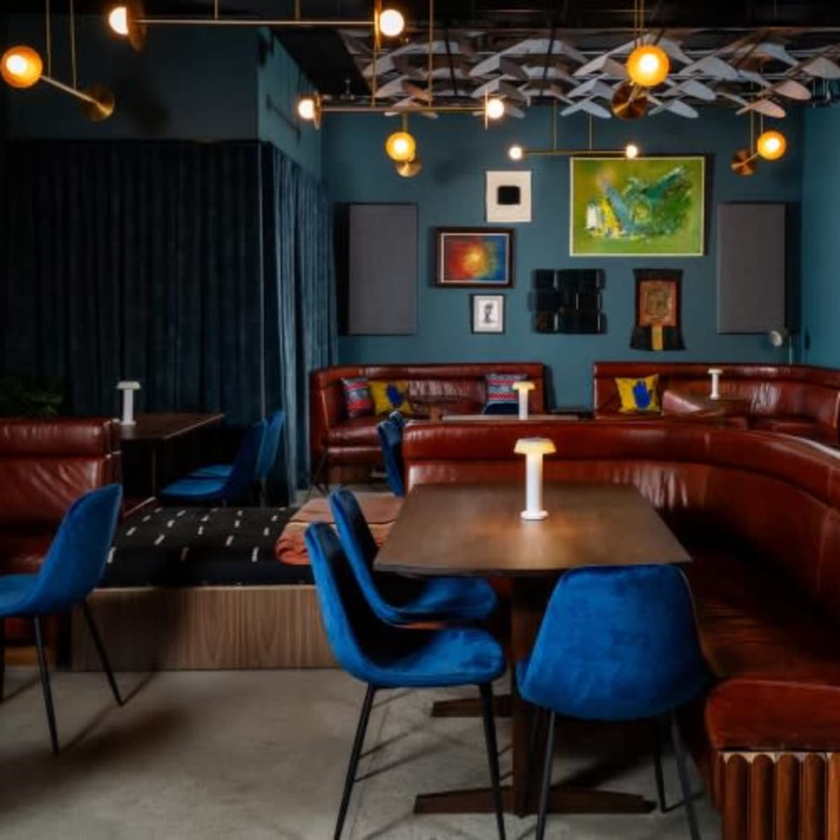 Cozy High Fidelity Listening Room and Wine Bar in Avondale Estates Image in Avondale Estates, Avondale Estates, GA
