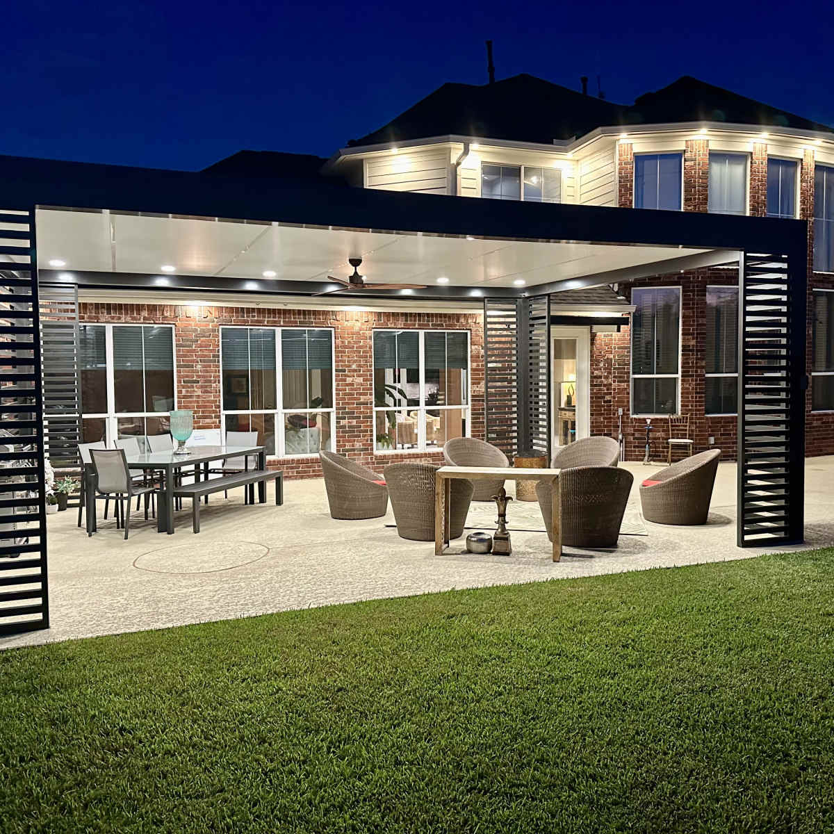 Beautiful Modern Backyard Patio in Missouri City Image in The Point At Riverstone, Missouri City, TX