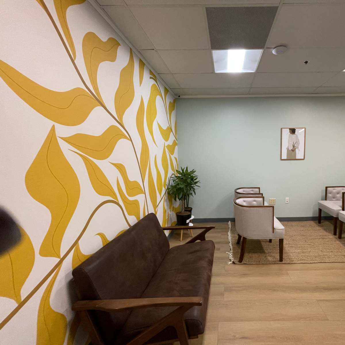 $650 / 120ft2 - Beautifully Furnished Office Suites with 550 sqft Movement Studio (Springfield) in Springfield Image in Ravensworth, Springfield, VA