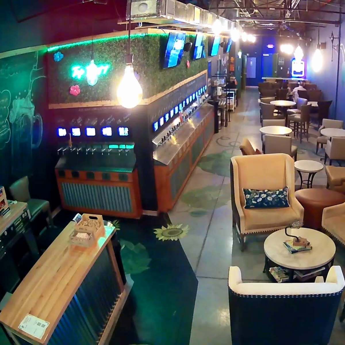 Self pour taproom with comfortable seating and a unique atmosphere. in DAVENPORT Image in Loughman, DAVENPORT, FL