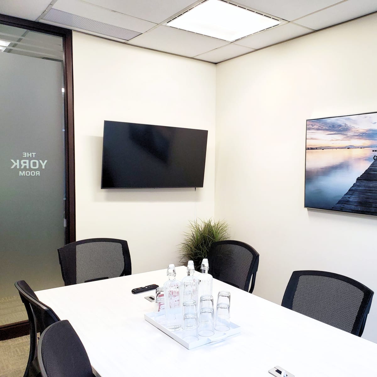 6 Person Boardroom with Natural Light in Toronto Image in Yonge-Bay Corridor, Toronto, ON