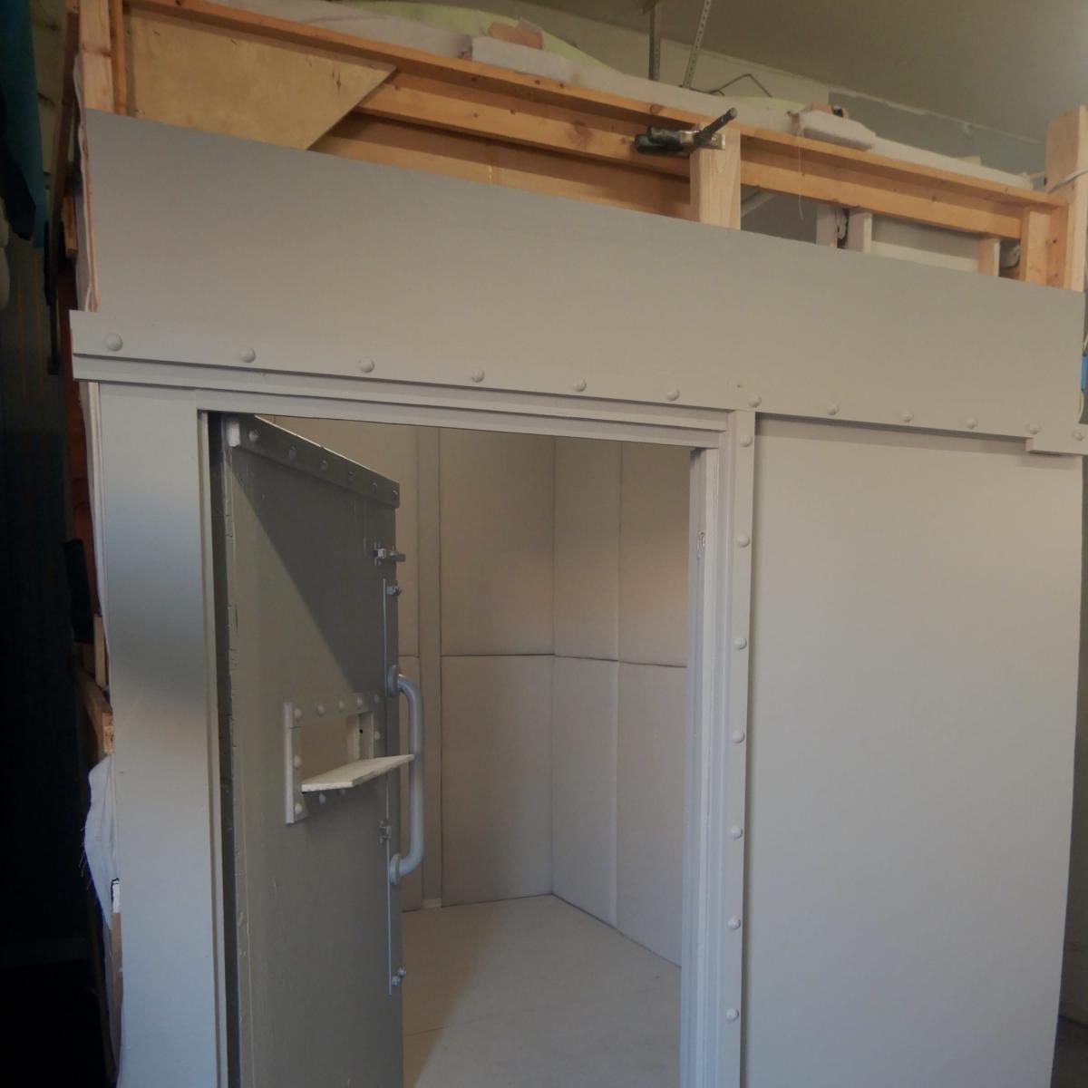 Asylum / Padded Cell Standing set - mini studio, VAN NUYS, CA ...