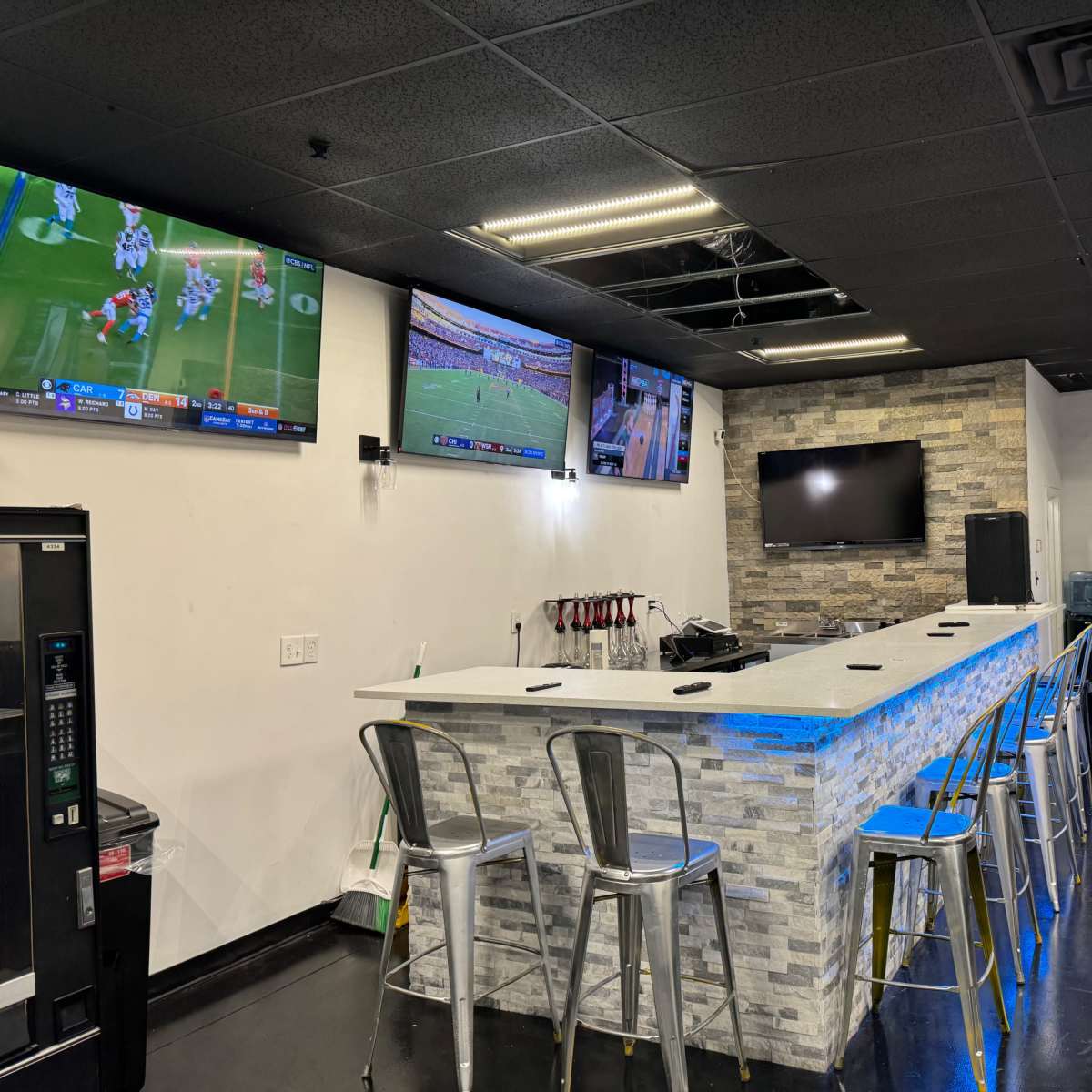 Intimate private hookah lounge in Mableton Image in , Mableton, GA