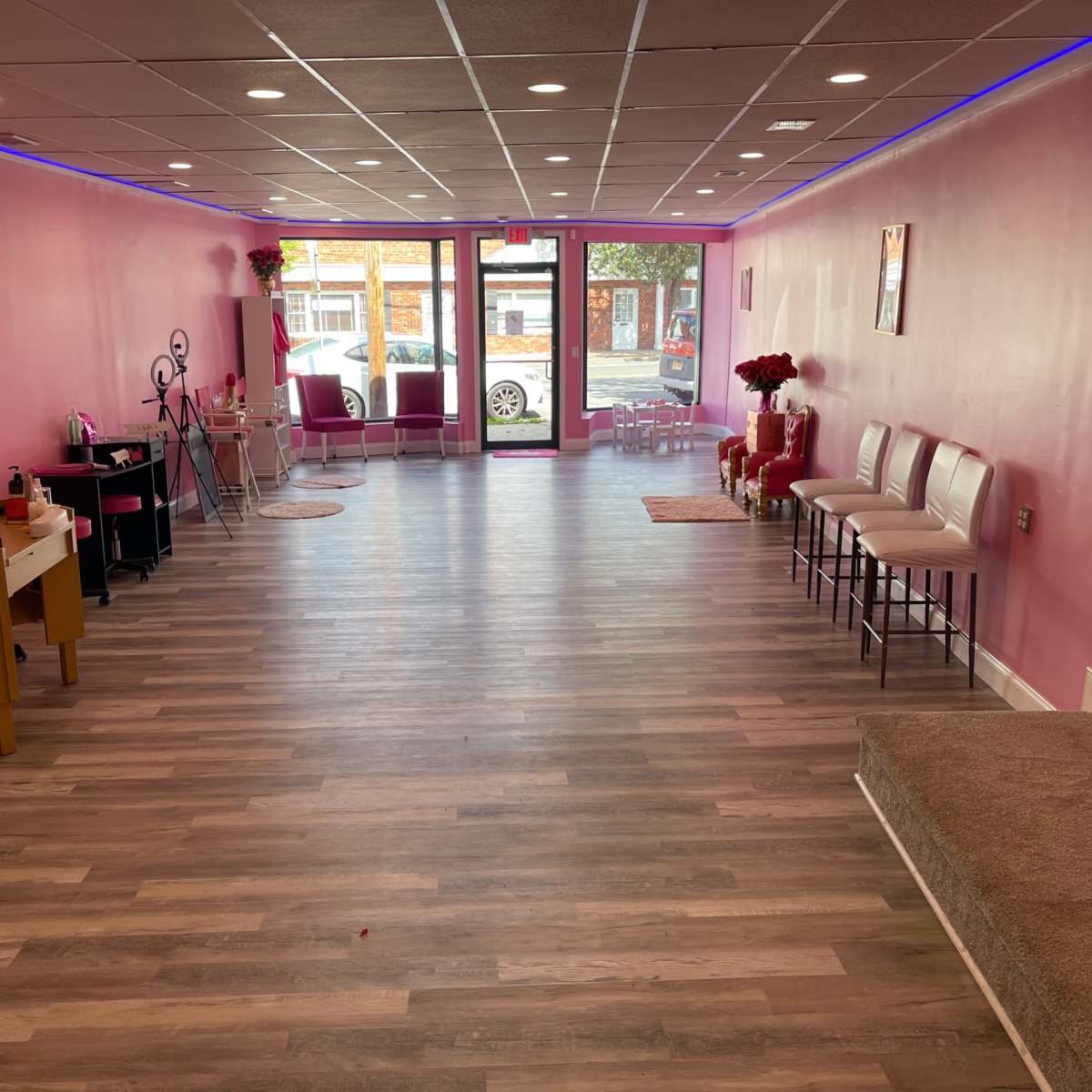 Professional Pink Studio, Amityville, NY | Off-Site | Peerspace