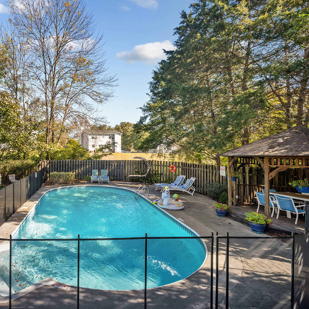 Beautiful home in a quiet neighborhood in Charlotte Image in McAlpine, Charlotte, NC