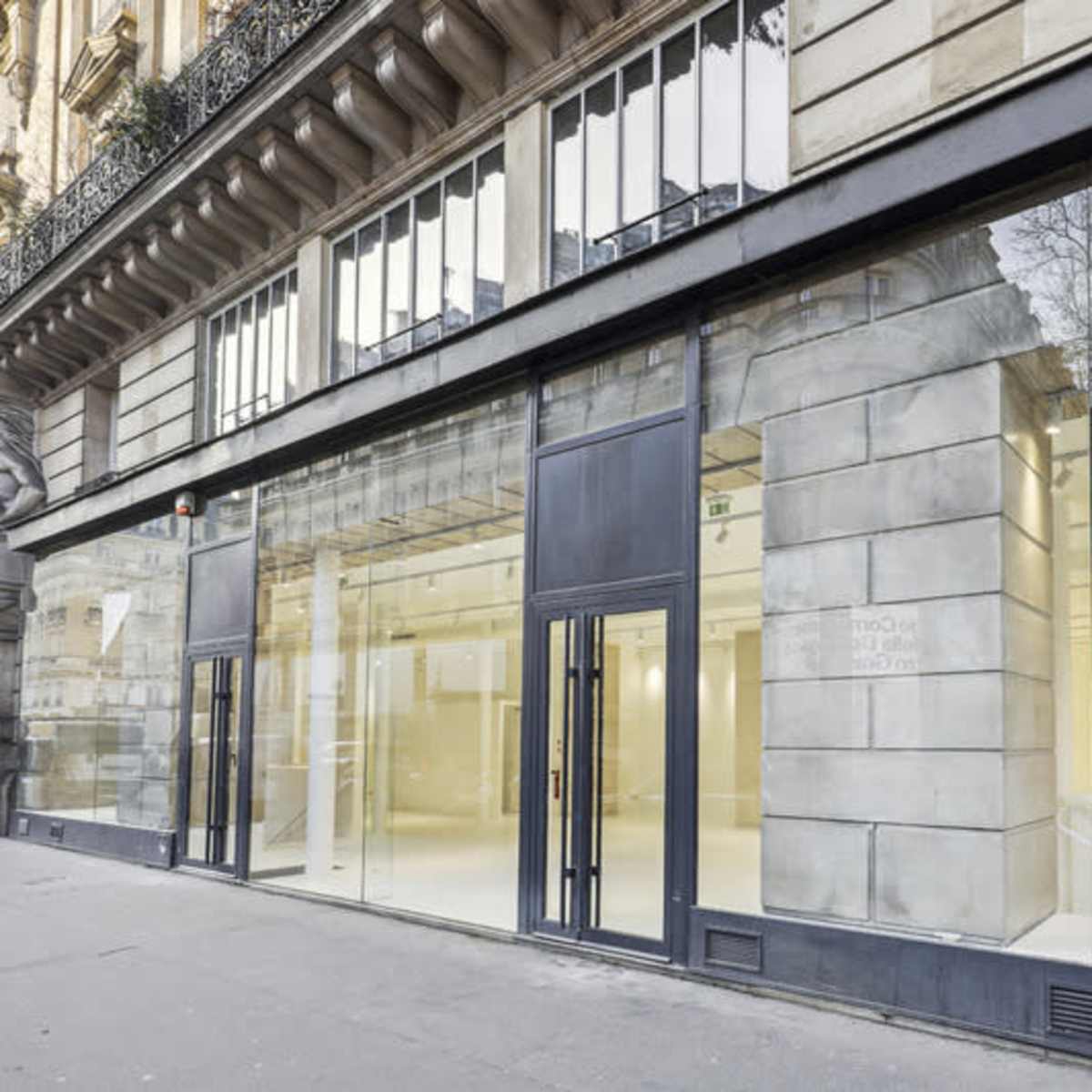 Galerie - Showroom Louvre au coeur de Paris in Paris Image in Palais-Royal, Paris, 