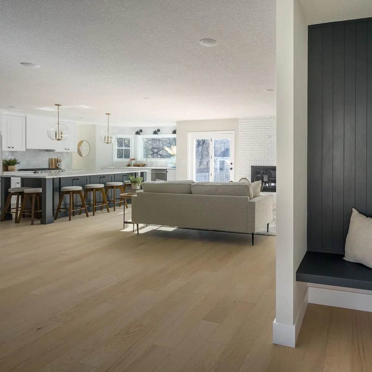 Spacious, open concept home in Minnetonka Image in Minnetonka, Minnetonka, MN