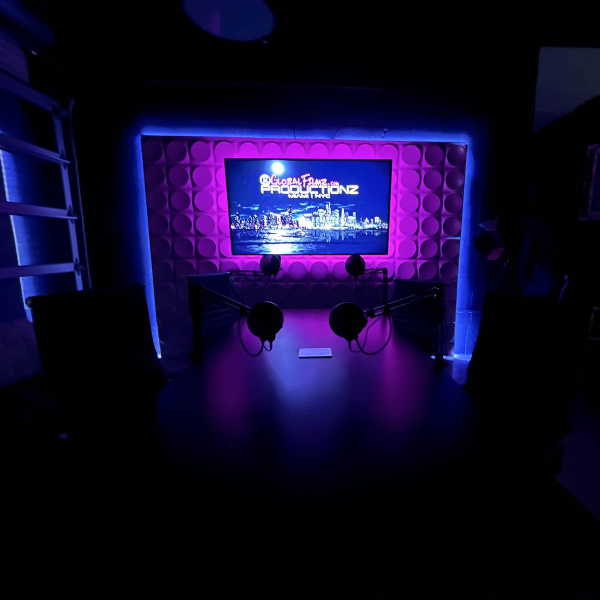 Photo/Video Production Studio/Creative Space | Standing Sets | Cyc Walls | Graffiti Walls | in Fort Lauderdale Image in Dorsey Riverbend, Fort Lauderdale, FL