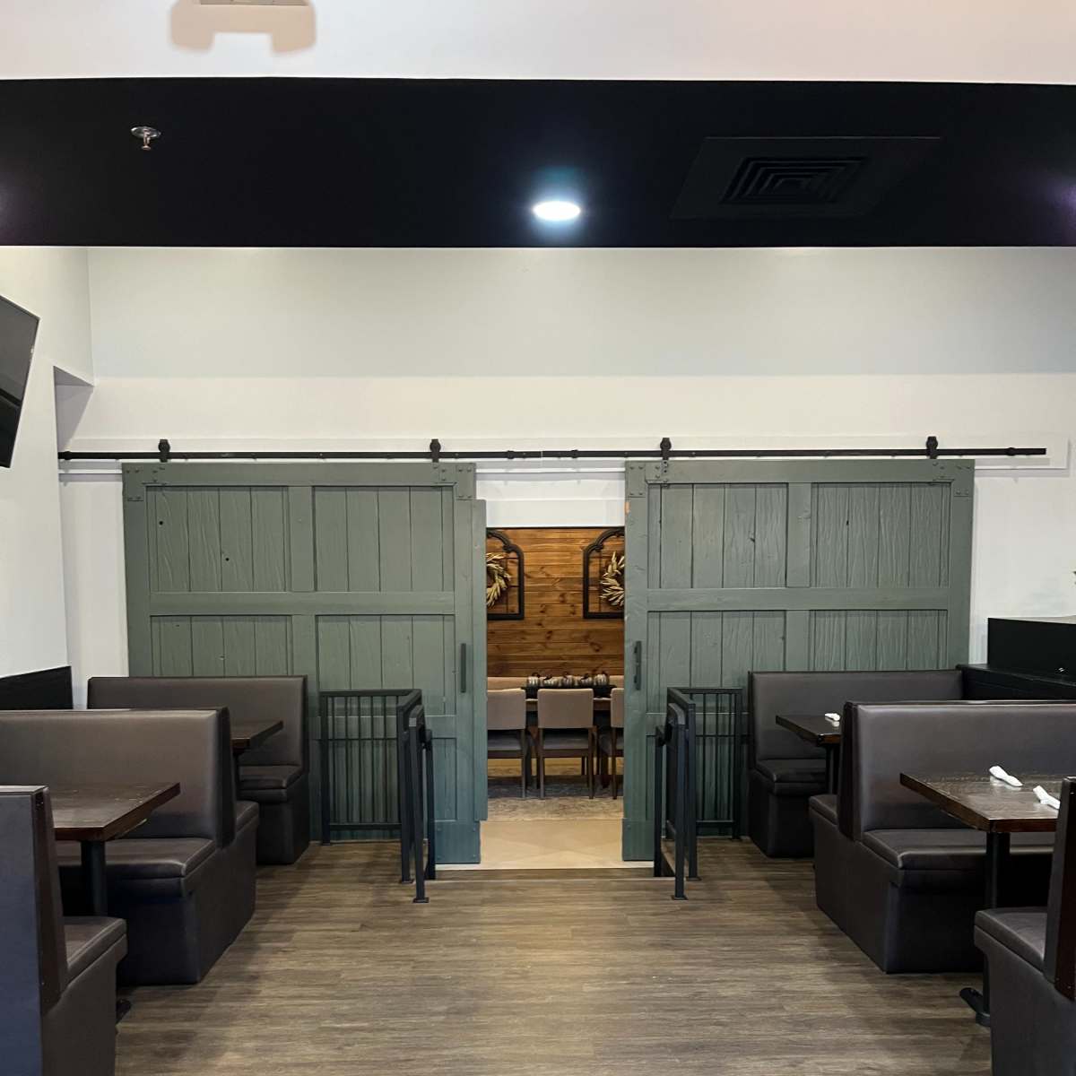Cozy Micro-Event Venue with Indoor and Outdoor Charm in Marietta Image in , Marietta, GA