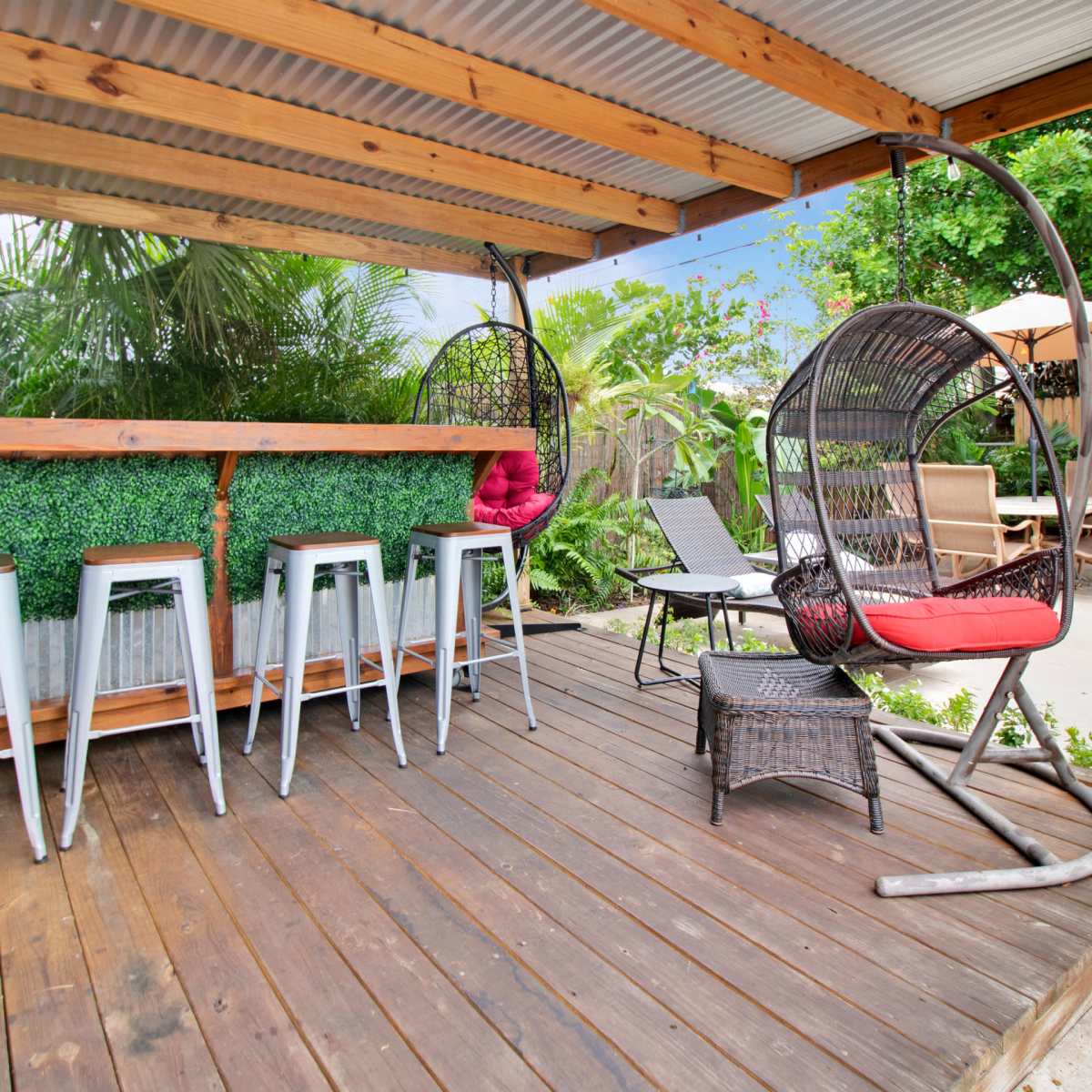 🌴3BR HEATED and Salt Water Pool Home | FTL Airport/Beaches/Las Olas in Fort Lauderdale, FL Image in South Fort Lauderdale, Fort Lauderdale, FL, FL