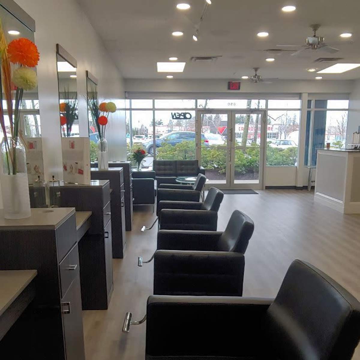 Polished hair salon with open space in Surrey Image in Surrey, Surrey, BC
