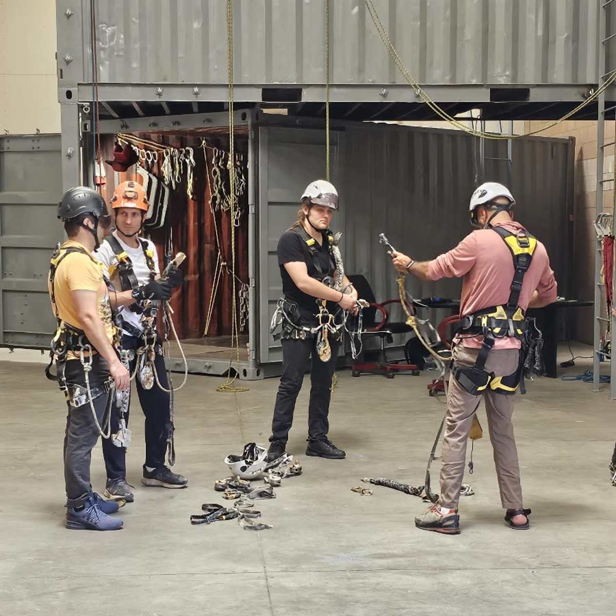 Large Warehouse With Rope Access in San Marcos Image in San Marcos, San Marcos, CA