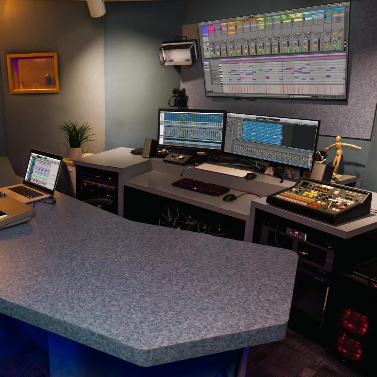 Atmospheric Editing Studio and Podcast Space within Alamo City Studios ...