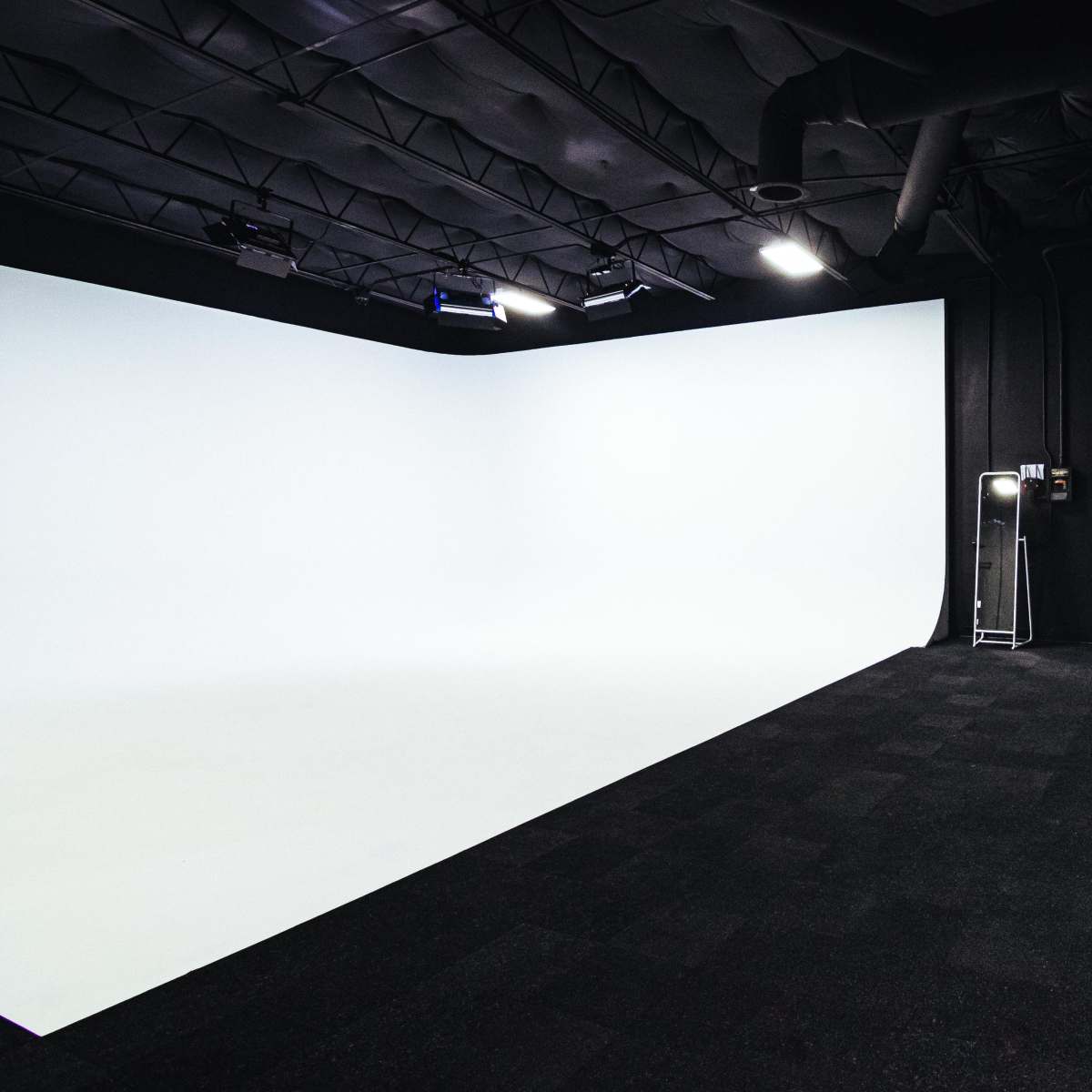 Arcpoint Studios | Large Production Studio with RGB Cyclorama Wall in ...