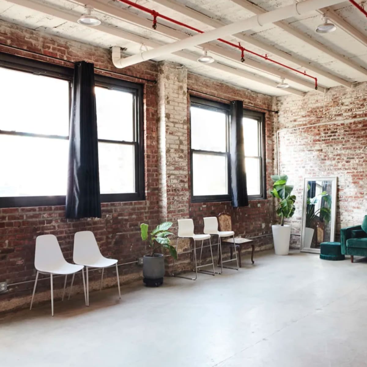 Lustro: HUGE Windows+20+Seamless Colors / PROFOTO lighting, Brooklyn ...