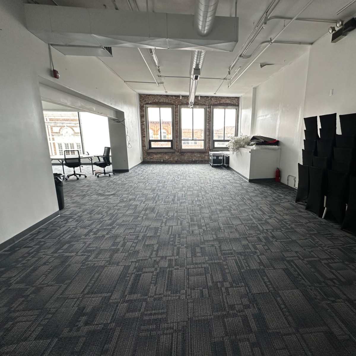 Downtown roomy space in Pontiac Image in Pontiac, Pontiac, MI