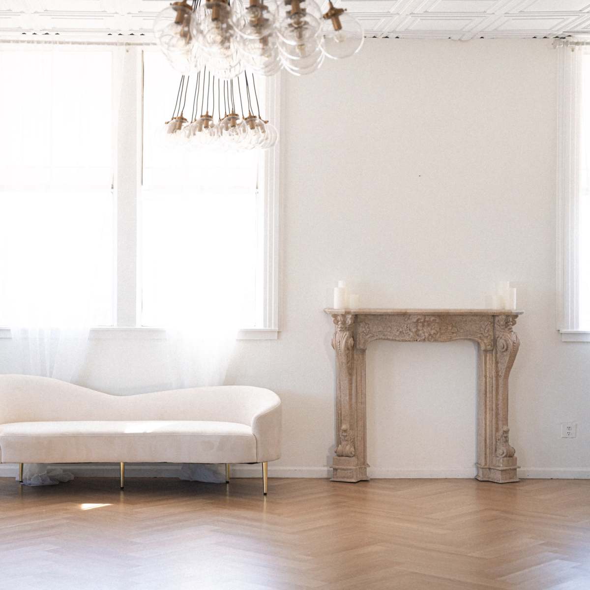 Spacious French Apartment Studio with Natural Light in Glendale Image in Pacific - Edison, Glendale, CA