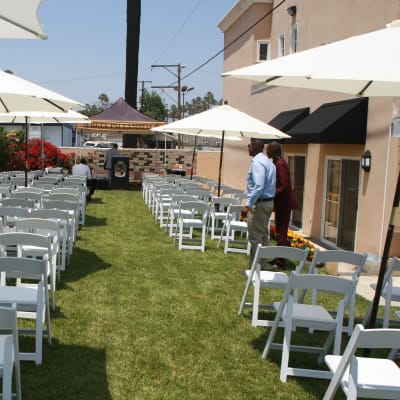 Chic Indoor/Outdoor Event Space, Los Angeles, CA | Event | Peerspace