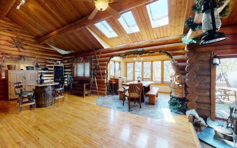 AMAZING Ojibwa Lodge Log Home perfect for holiday shoots also has an