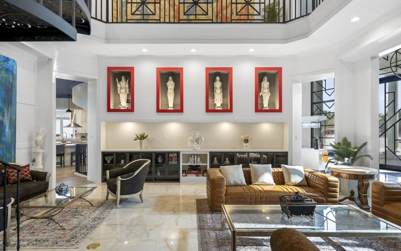 Unique Gatsby Mansion in Hudson Bend, Austin, TX Production Peerspace