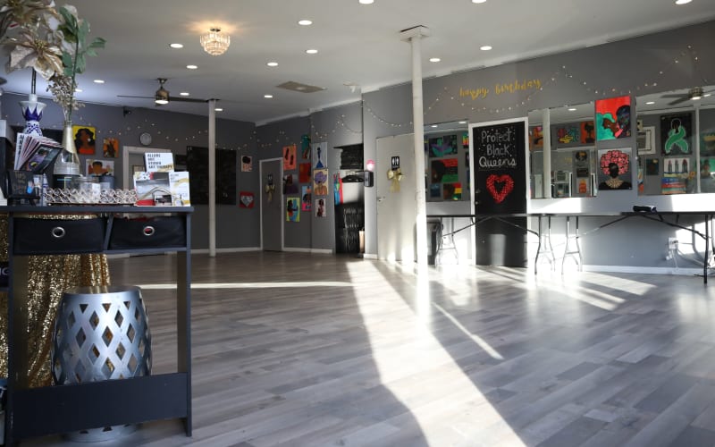 ALLURE Art Studio | Creative Art Studio Space for Meetings, Workshops