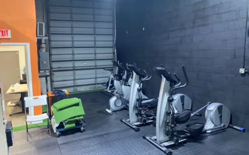 Fitness & Athletic Training Facility with office, Miami, FL