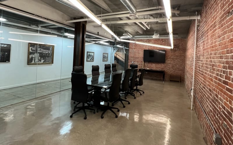 Downtown Conference Room, Los Angeles, CA OffSite Peerspace