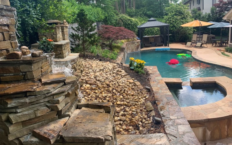 Beautiful Spacious Home On A Golf Course With A Private Pool In 